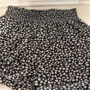 American Eagle Outfitters Black and White Floral Shorts